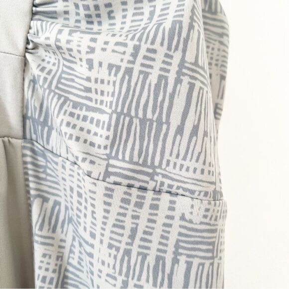 Patagonia Corinne Light Grey Printed VNeckline Athletic Tennis Dress - Picture 10 of 11